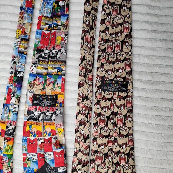 Lot of 2 Looney Tunes Mania Novelty Ties – Taz & Porky Pig Cartoon Neckties - Picture 1 of 6